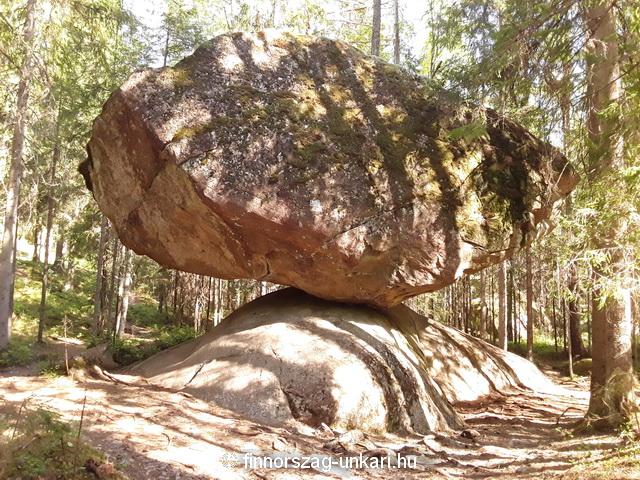 Furcsa kő, Kummakivi