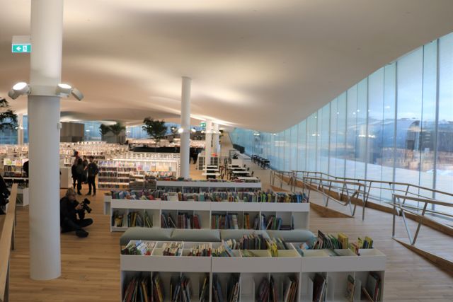 Oodi helsinki központi könyvtár