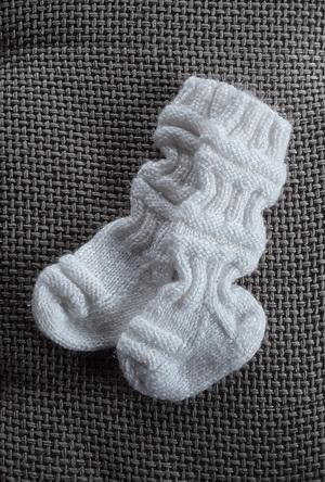 kötött zokni kisbabának